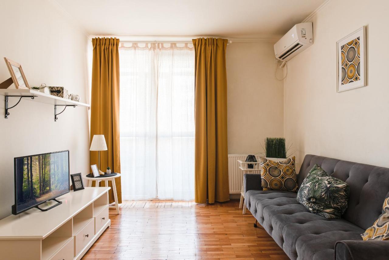Ultracentral Apartment With City View - Bucharest Old Town Exterior photo